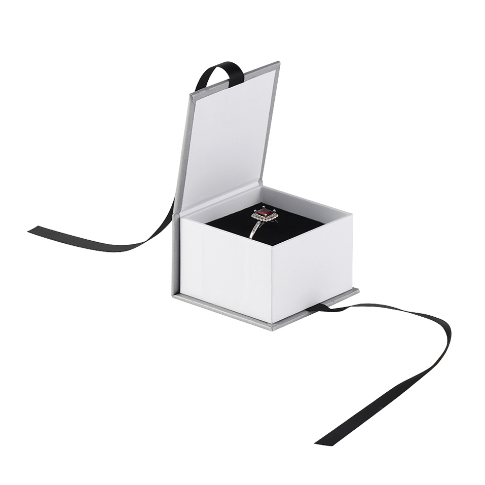 China Wholesale Ribbon Paper Jewelry Gift Box